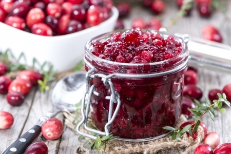 Healthy Holiday Cranberry Sauce
